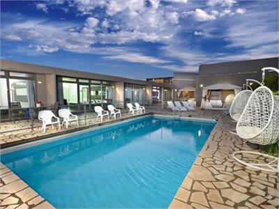 סוויטות כחול לבן